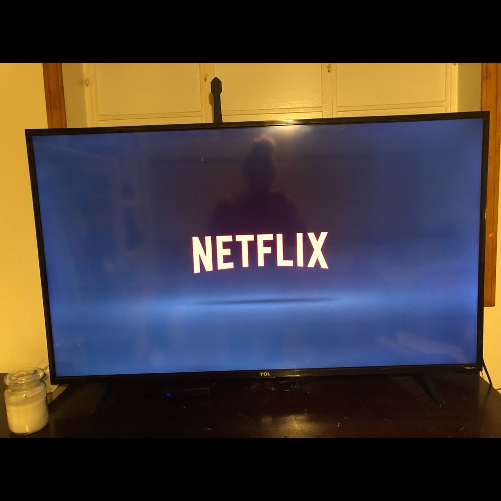 TCL 55’ Roku TV - Picture 3 of 5